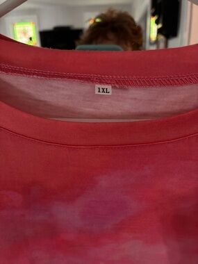 Women's 1XL Pink Tie-Dye Short Sleeve Top